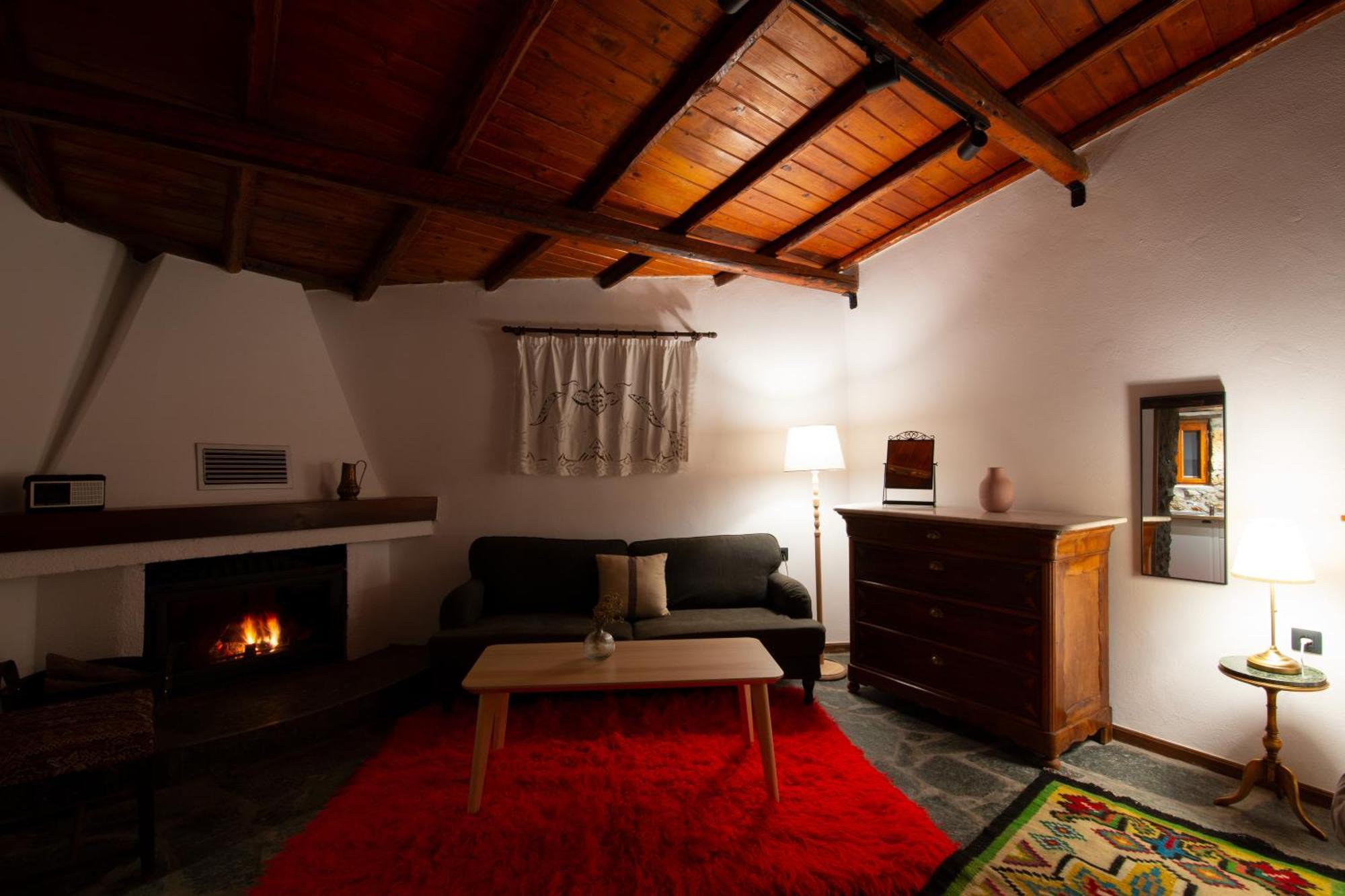 Appartamento Fteri Stone House In Platanos, Akrata Esterno foto